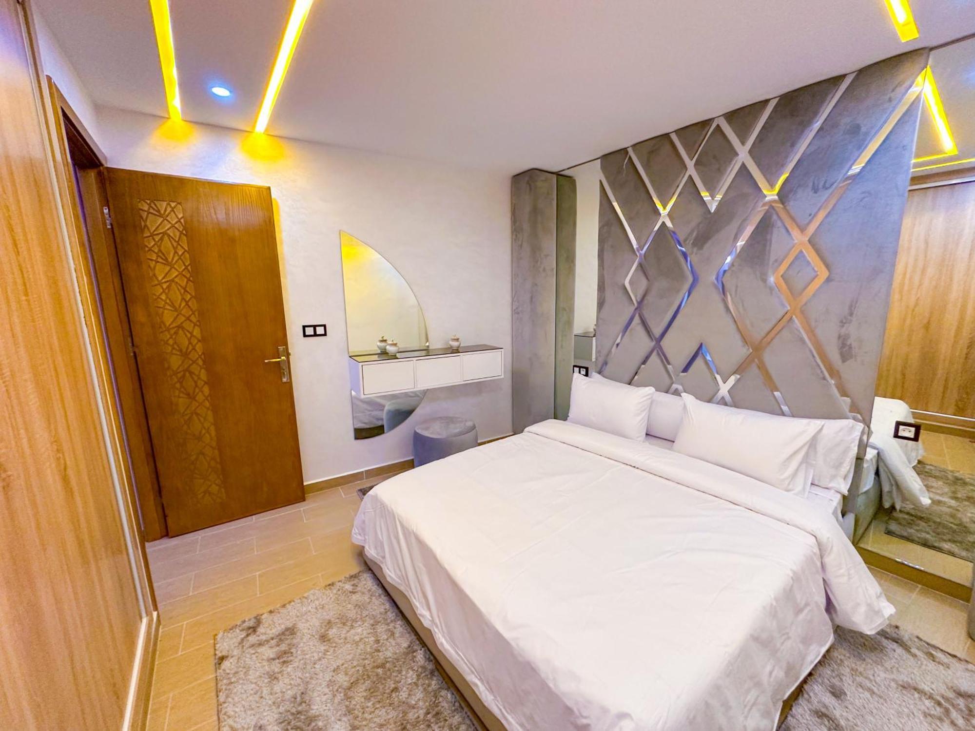 Veluxa - Luxury Holiday Homes - Centric Flat Tánger Exterior foto