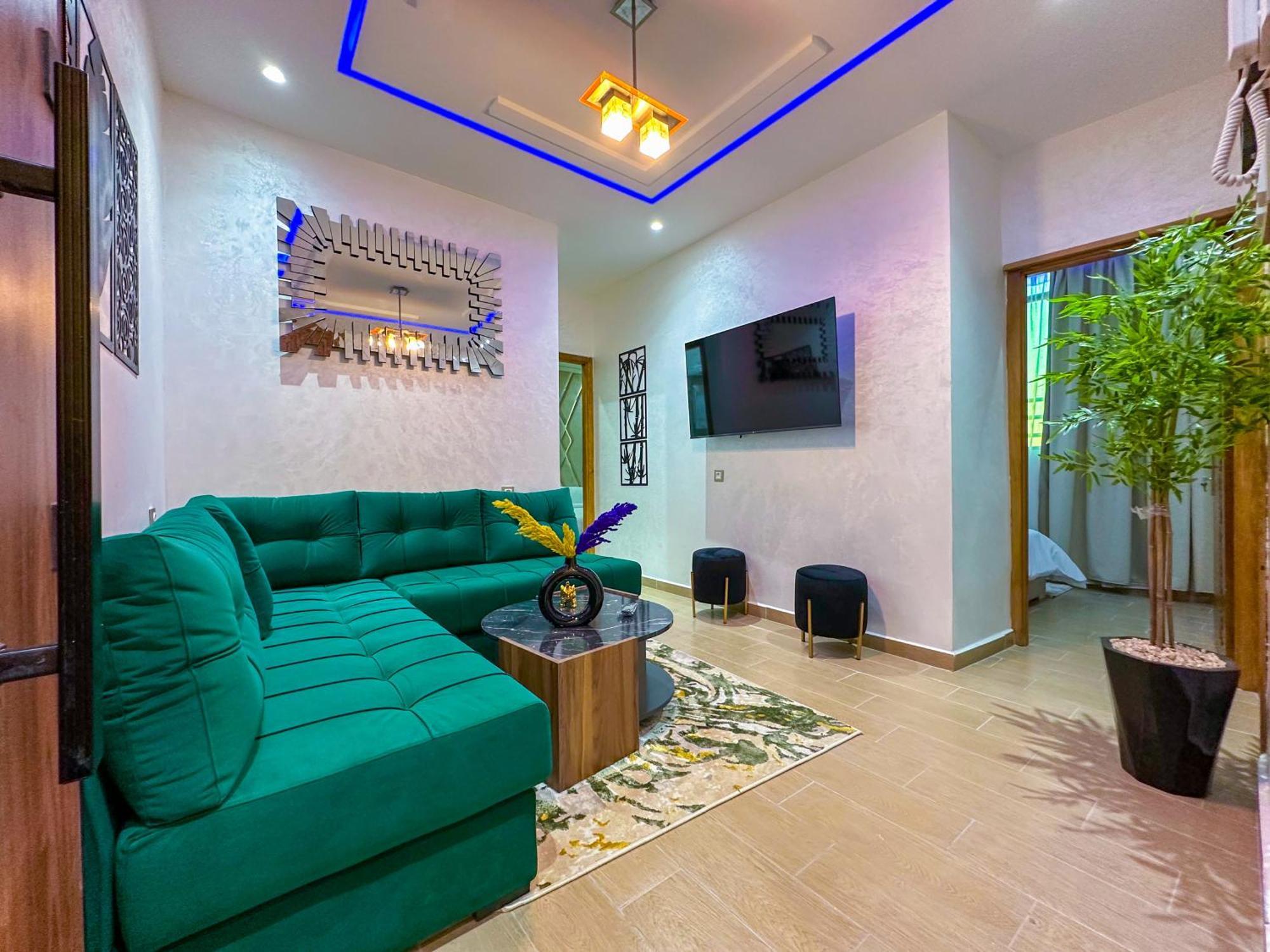 Veluxa - Luxury Holiday Homes - Centric Flat Tánger Exterior foto